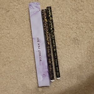 Kingdom of Wicked Pen Set